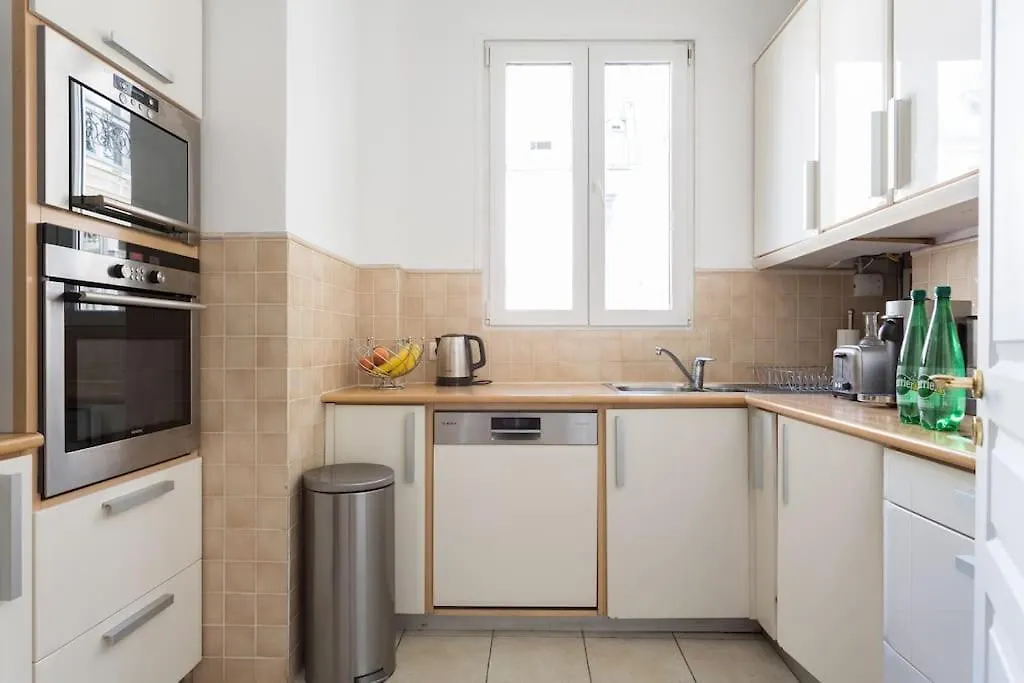 Elegant 4-Room Apartment Near Arc De Triomphe And Palais Des Congres Paris 0*,