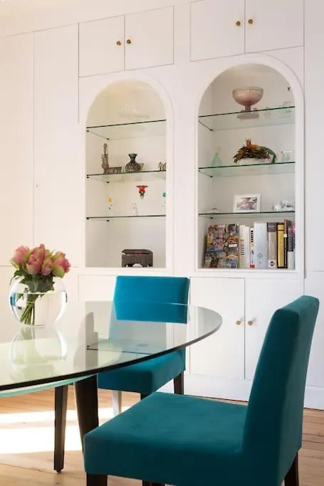 Elegant 4-Room Apartment Near Arc De Triomphe And Palais Des Congres Paris