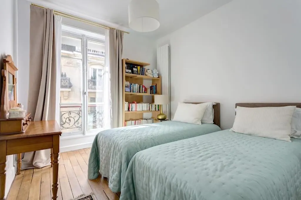 Elegant 4-Room Apartment Near Arc De Triomphe And Palais Des Congres Paris 0*,
